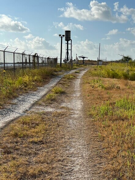 More Photos Of 1603 N State Highway 35, Aransas Pass Land For Sale