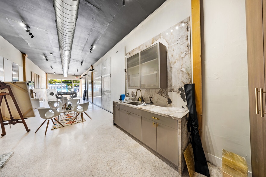 More Photos Of 1975-1977 71st St, Miami Beach Storefront For Lease