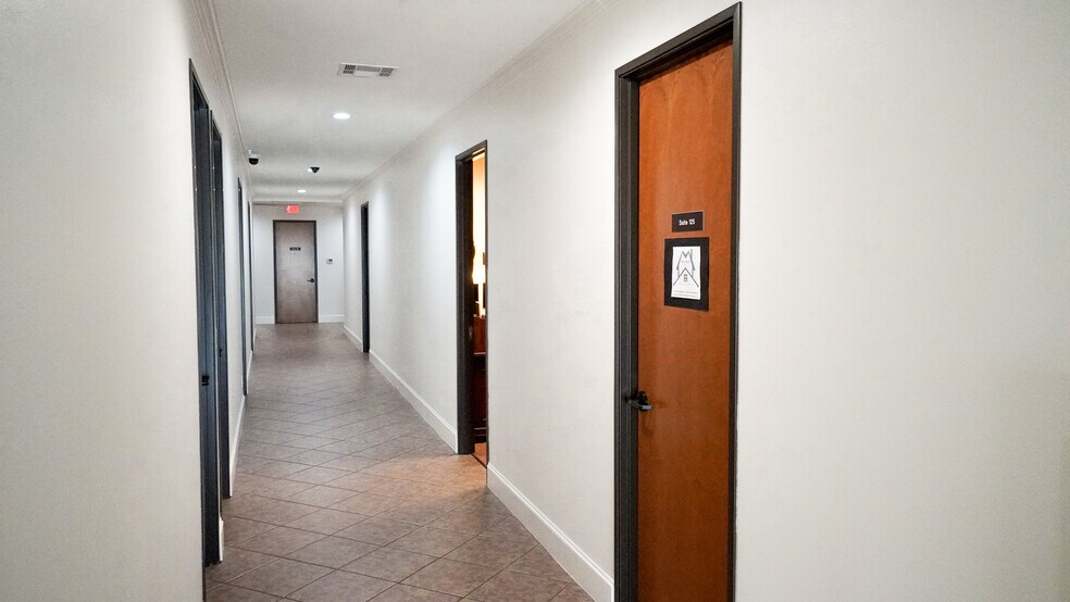 More Photos Of 205 E US Hwy 80, Forney Office Residential For Lease