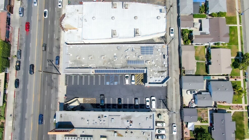 More Photos Of 14952 Crenshaw Blvd, Gardena Storefront For Lease