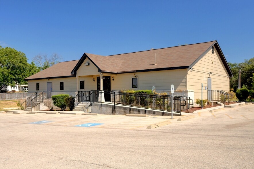More Photos Of 6123 Ingram Rd, San Antonio Religious Facility For Sale