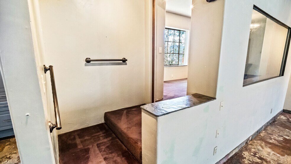 More Photos Of 4635 E Anaheim St, Long Beach Office Residential For Sale