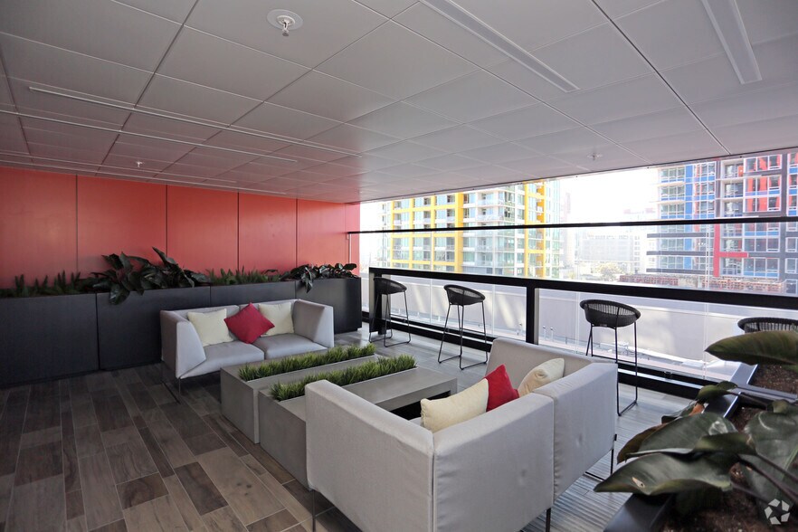 More Photos Of 1501 Island Ave, San Diego Apartments For Lease