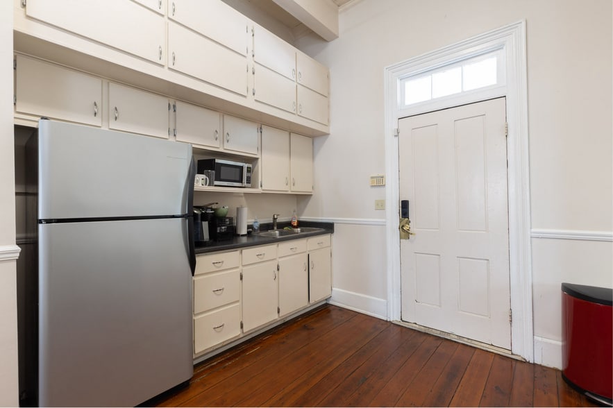 More Photos Of 245 Intendencia St, Pensacola Office Residential For Lease