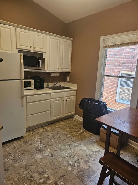 More Photos Of 316 W Millbrook Rd, Raleigh Office For Sale