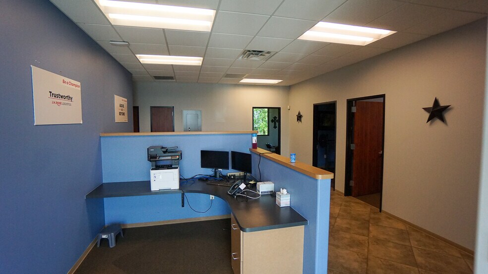 More Photos Of 2911 S A.W. Grimes Blvd, Pflugerville Office For Lease