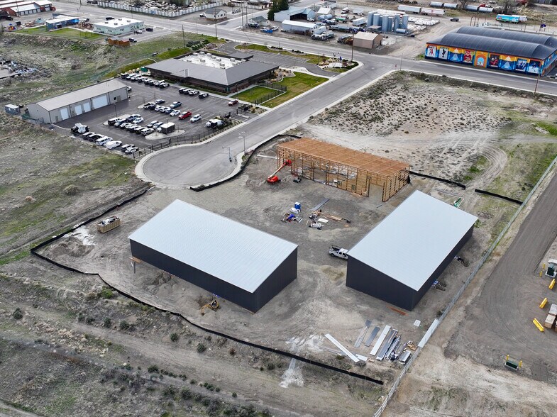 More Photos Of 177 Walters Ct, Elko Industrial For Lease