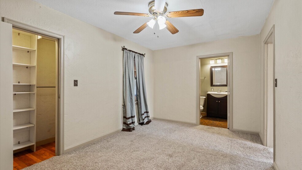 More Photos Of 13101-13109 E Blue Pky, Kansas City Freestanding For Sale