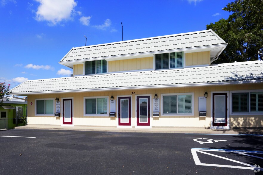 More Photos Of 36 Tropic Blvd W, Largo Office For Lease