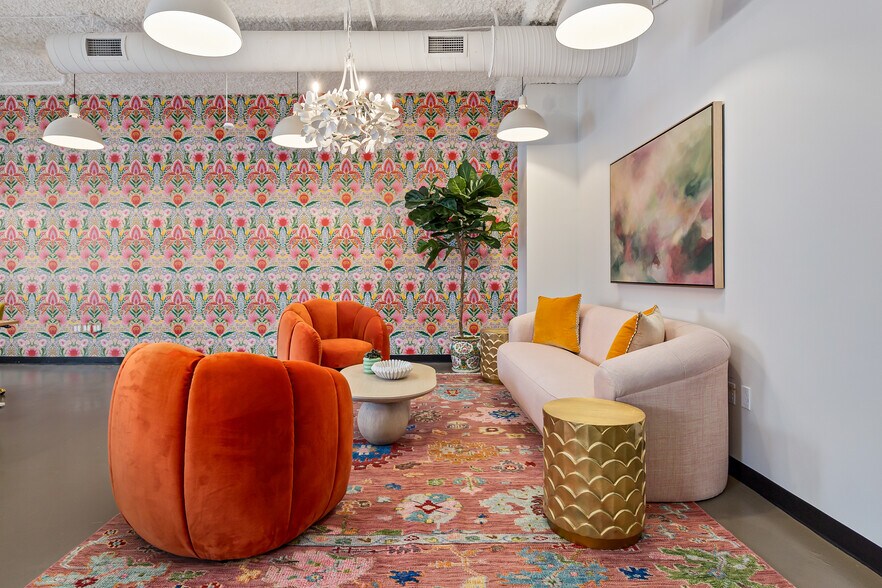 More Photos Of 501-509 Main St, Fort Worth Coworking Space