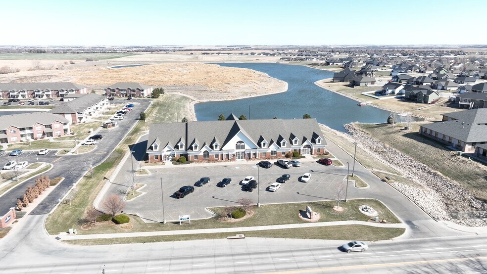 More Photos Of 810 E 56th St, Kearney Office For Lease