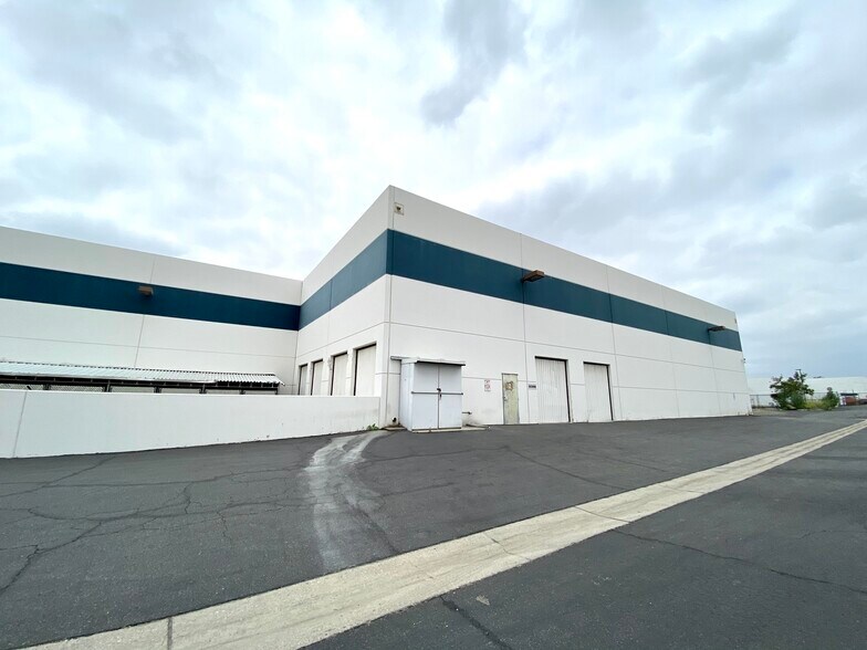 More Photos Of 4861 E Airport Dr, Ontario Warehouse For Lease