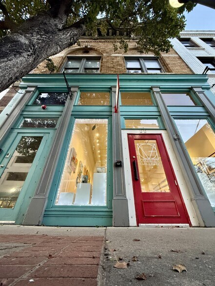 More Photos Of 22 Campbell Ave SE, Roanoke Storefront Retail Residential For Lease