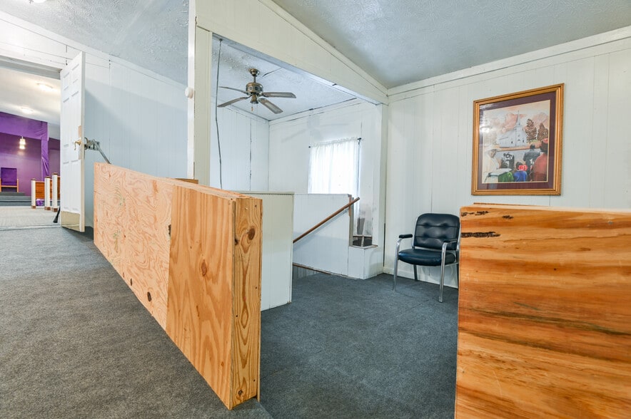 More Photos Of 2766 White Oak Dr, Decatur Religious Facility For Sale