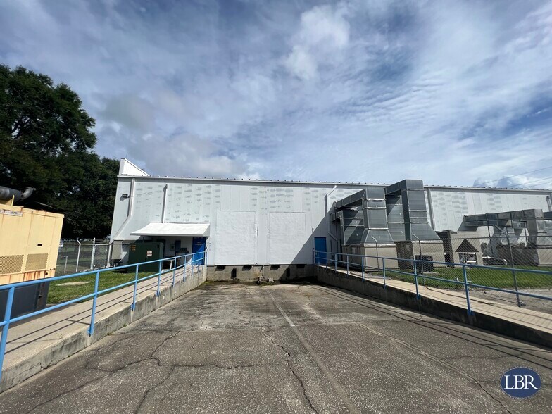 More Photos Of 295-297 Barnes Blvd, Rockledge Light Manufacturing For Lease