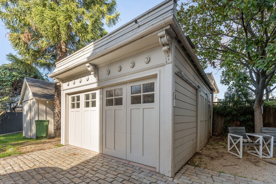 More Photos Of 1218 E 21st St, Oakland Apartments For Sale