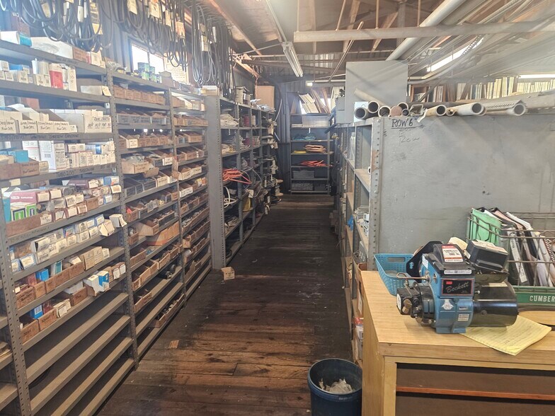 More Photos Of 173 Water St, Bridgeton Warehouse For Sale