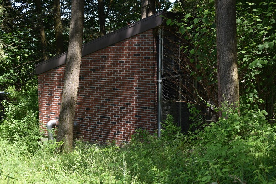 More Photos Of 9 Park Pl, Corning Specialty For Sale