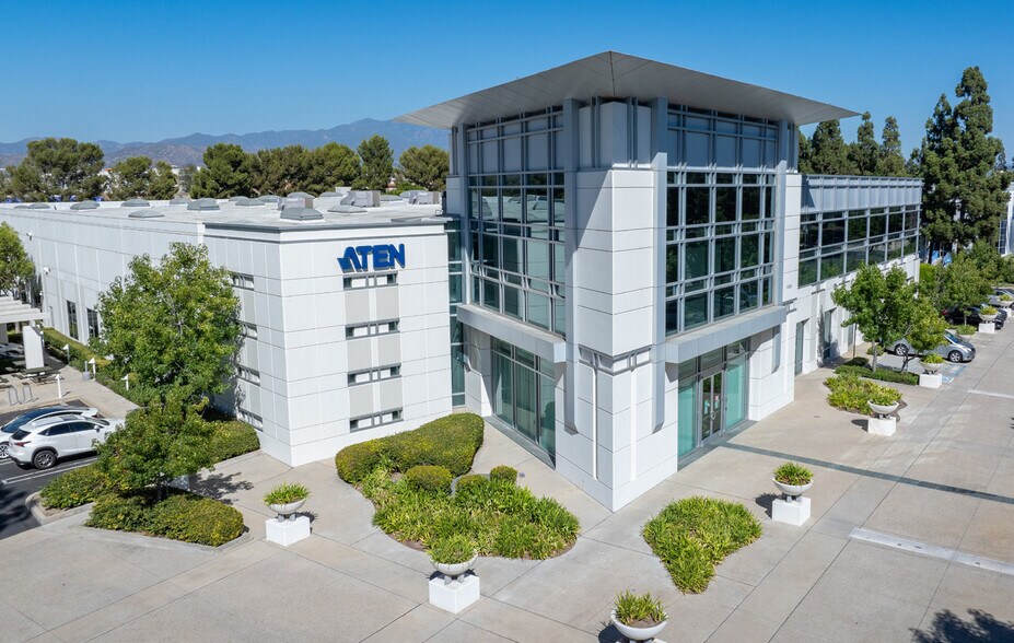 More Photos Of 15365 Barranca Pky, Irvine Warehouse For Lease