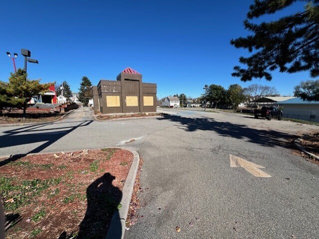 More Photos Of 330 Dual Hwy, Hagerstown Fast Food For Lease