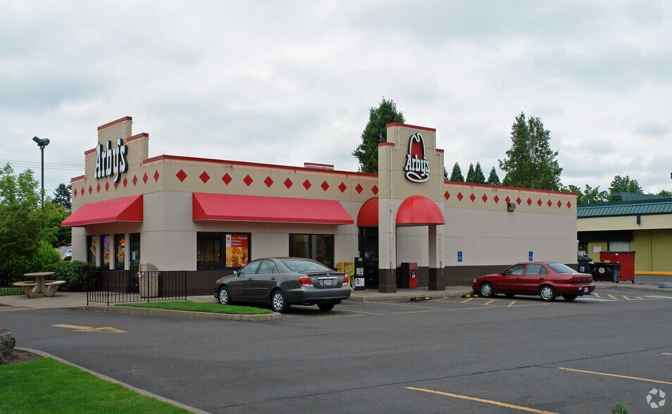 More Photos Of 155 Silver Ln, Eugene Unknown For Lease