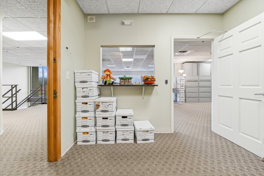 More Photos Of 1751 State Route 17A, Florida Industrial For Lease