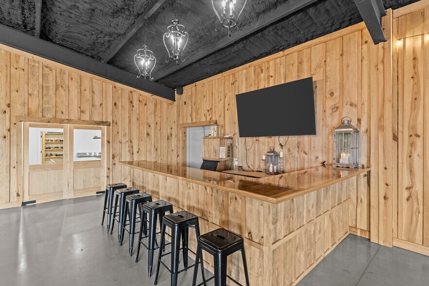 More Photos Of 11179 County Road 1, Enterprise Flex For Sale