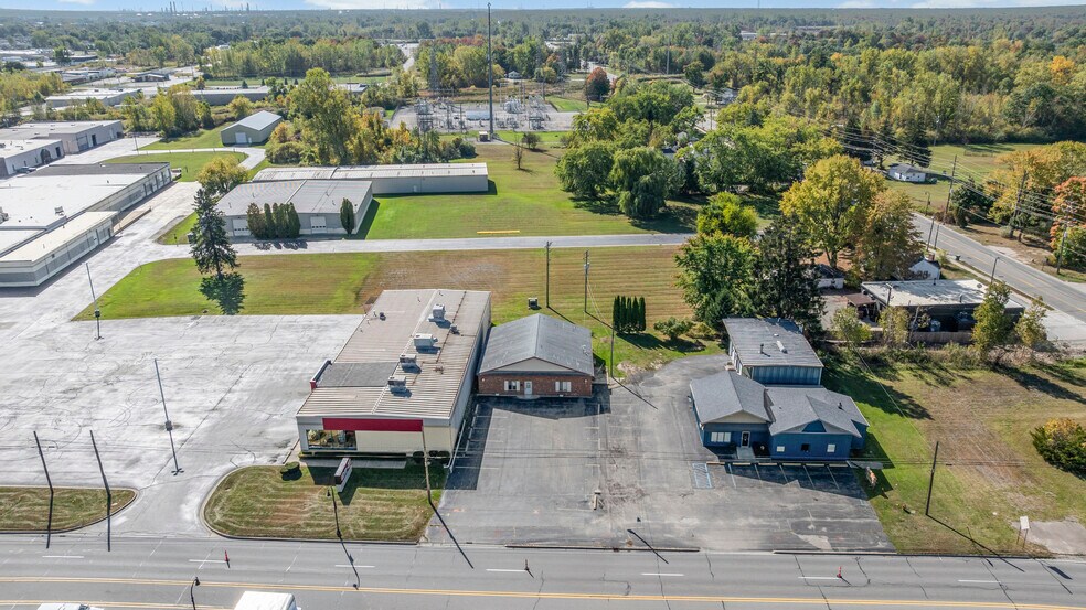 More Photos Of 3103 Lapeer Rd, Port Huron General Retail For Sale