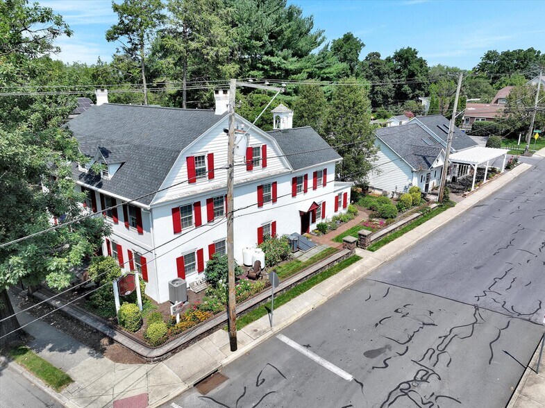 More Photos Of 301 W Main St, Ephrata Hospitality For Sale