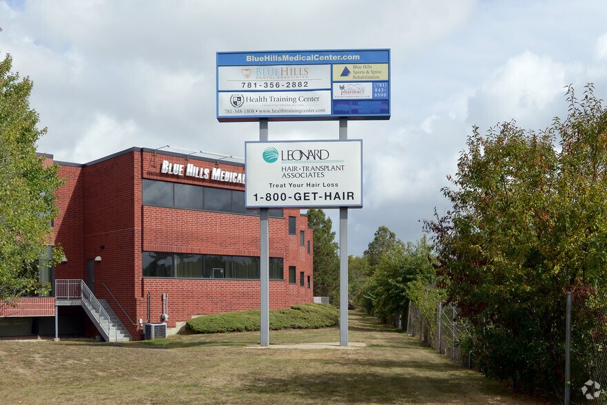 More Photos Of 340 Wood Rd, Braintree Medical For Lease