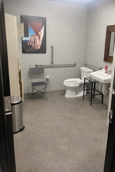 More Photos Of 14156 E 11 Mile Rd, Warren Warehouse For Sale