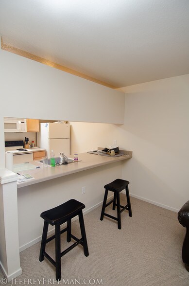 More Photos Of 1129 SW Gaines St, Portland Apartments For Sale