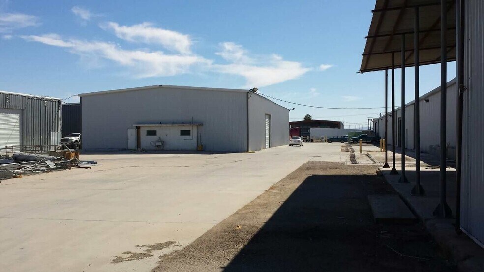 More Photos Of 120 E Ross Ave, El Centro Warehouse For Sale