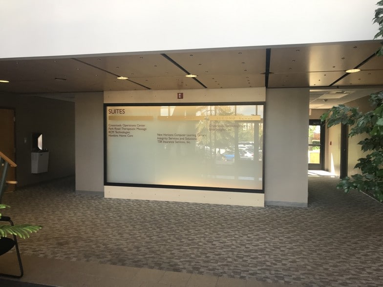 More Photos Of 3 Park Plz, Wyomissing Office For Lease