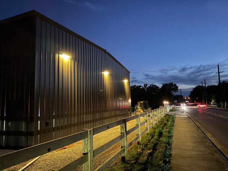 More Photos Of 6404 Rambler Dr, Pensacola Light Distribution For Sale