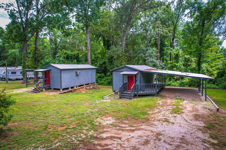 More Photos Of 151 Karen st, Zavalla Specialty For Sale