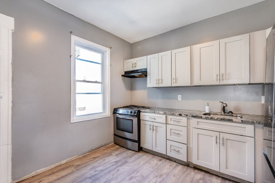 More Photos Of 357 16th Ave, Irvington Storefront Retail Residential For Sale