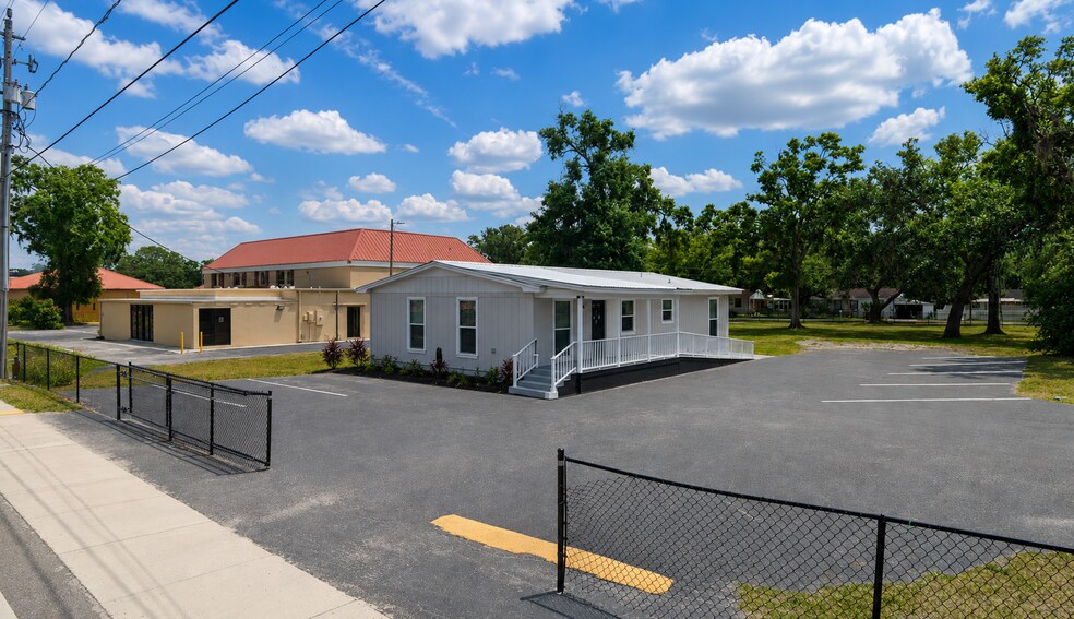 More Photos Of 1601 W Reynolds St, Plant City Medical For Lease