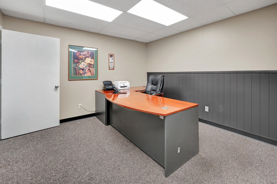 More Photos Of 2651 John Ben Shepperd Pky, Odessa Office For Sale