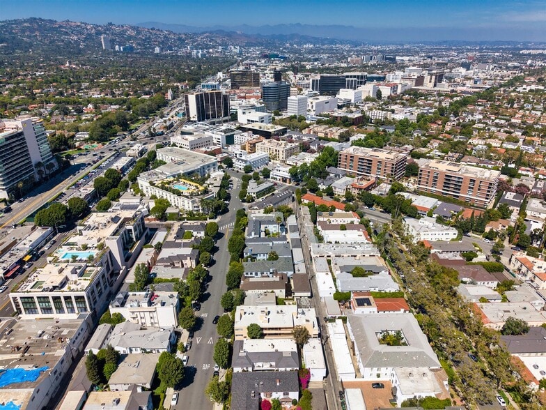 More Photos Of 9930 Durant Dr, Beverly Hills Apartments For Sale