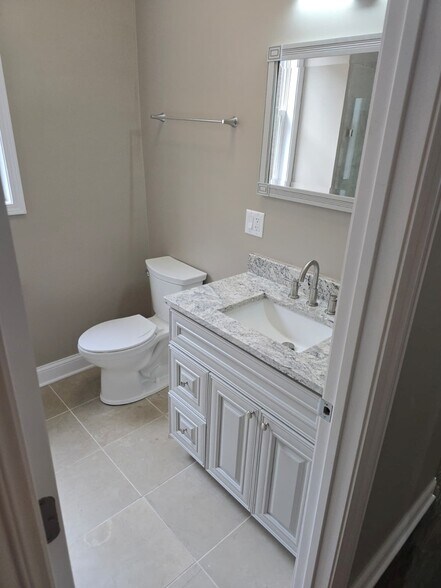More Photos Of 35 N Mayfield Ave, Chicago Apartments For Sale