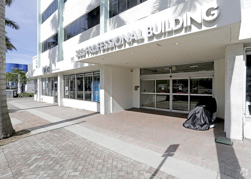 More Photos Of 333 Arthur Godfrey Rd, Miami Beach Office For Lease