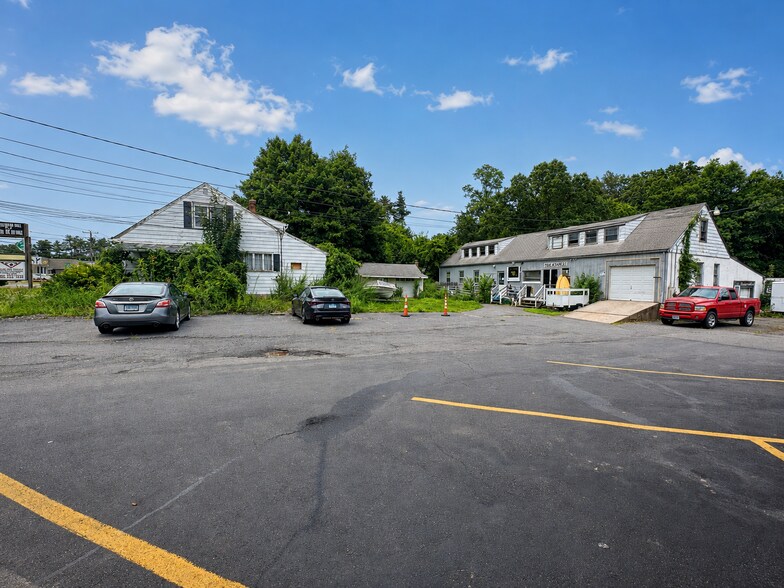 Primary Photo Of 1247 Queen St, Southington Freestanding For Sale