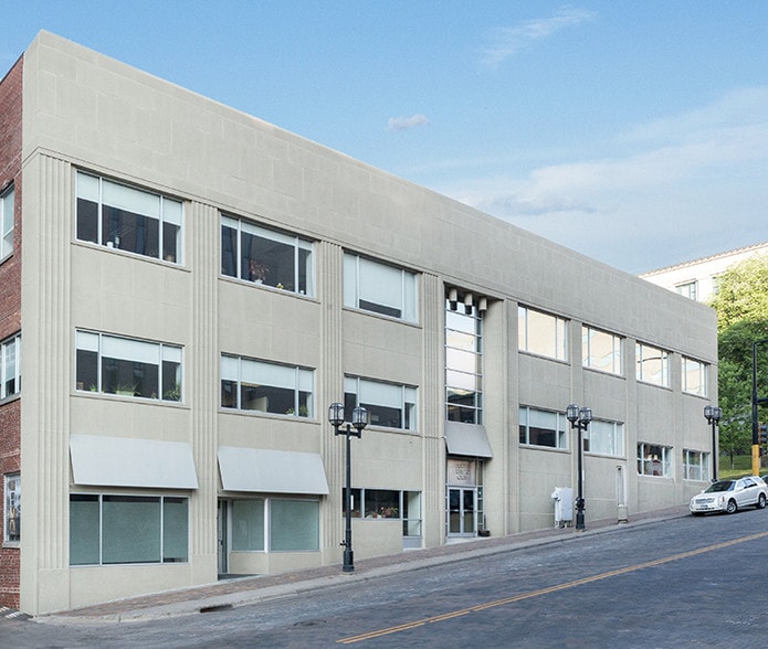 More Photos Of 402 W 1st St, Duluth Office For Lease