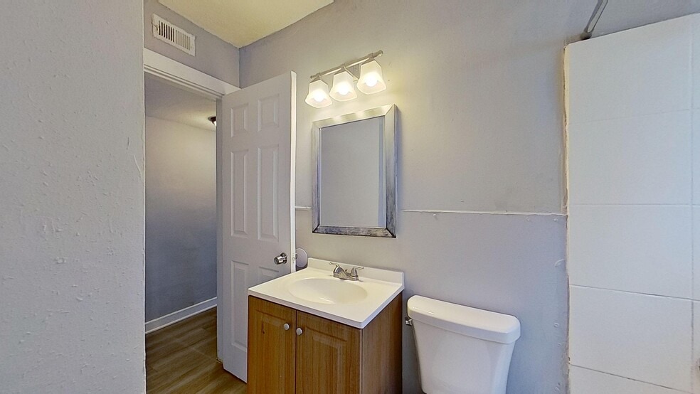 More Photos Of 821-835 Minnie St, Jacksonville Apartments For Sale