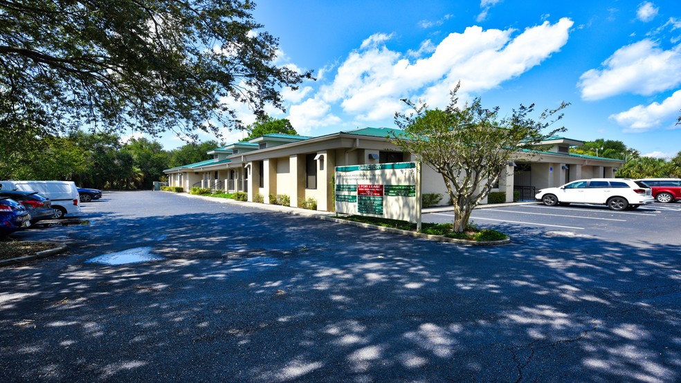 Primary Photo Of 9109 Baymeadows Rd, Jacksonville Medical For Lease