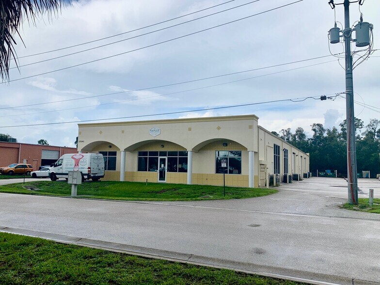 More Photos Of 17041 Alico Commerce Ct, Fort Myers Industrial For Lease