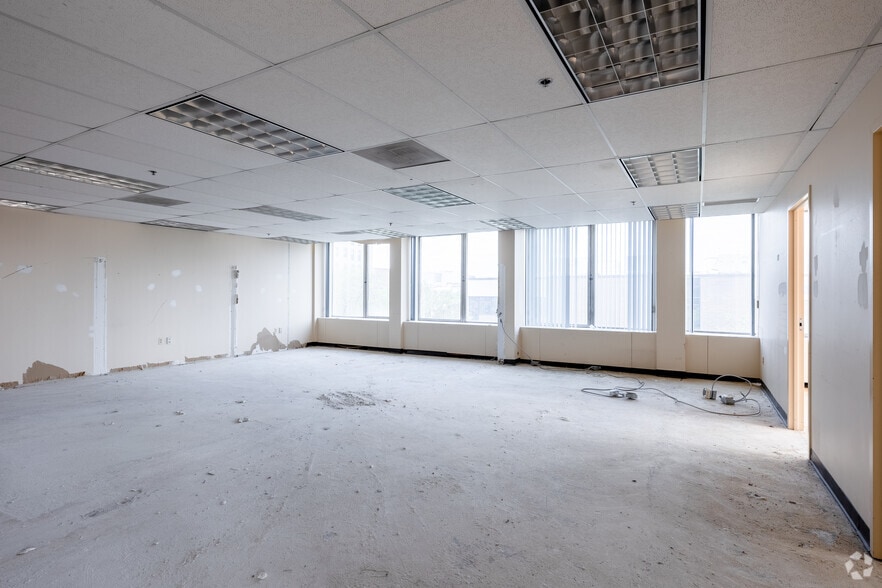 More Photos Of 25 E Salem St, Hackensack Office For Lease