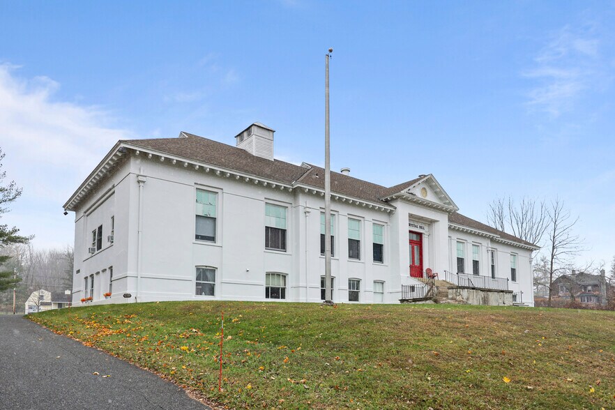 More Photos Of 55 Crystal St, Lenox Dale Apartments For Sale