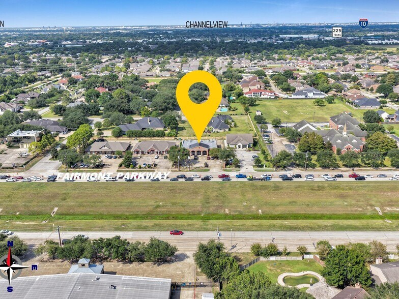 More Photos Of 6429 Fairmont Pky, Pasadena Office For Sale